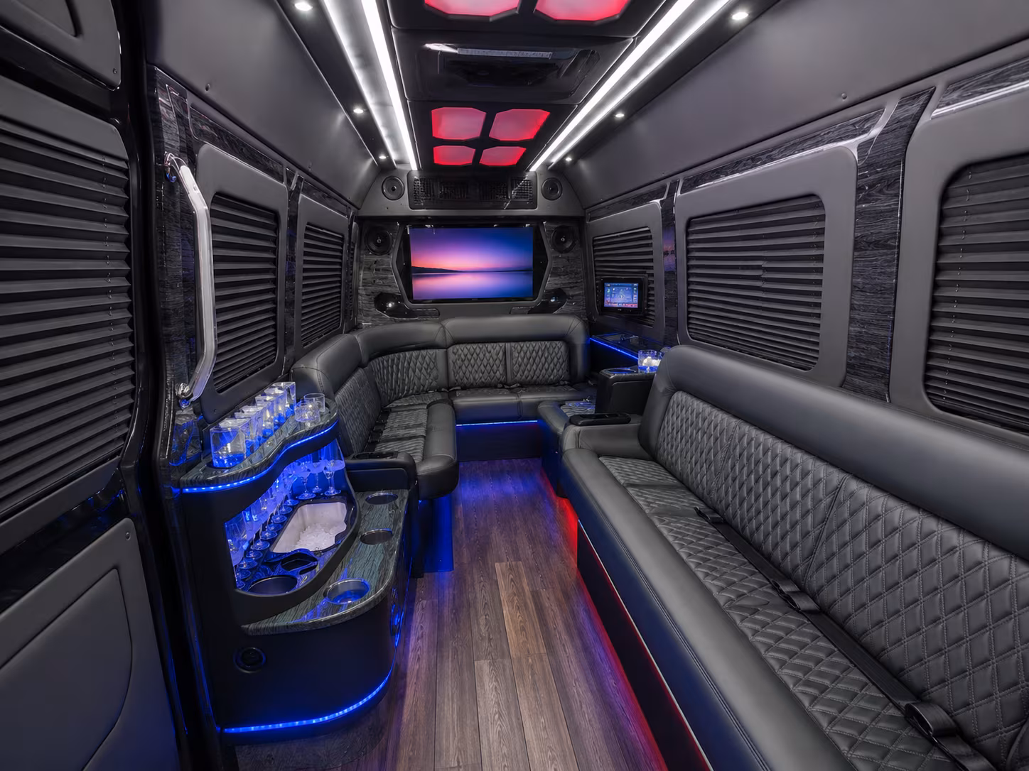 austin 18 passenger party bus