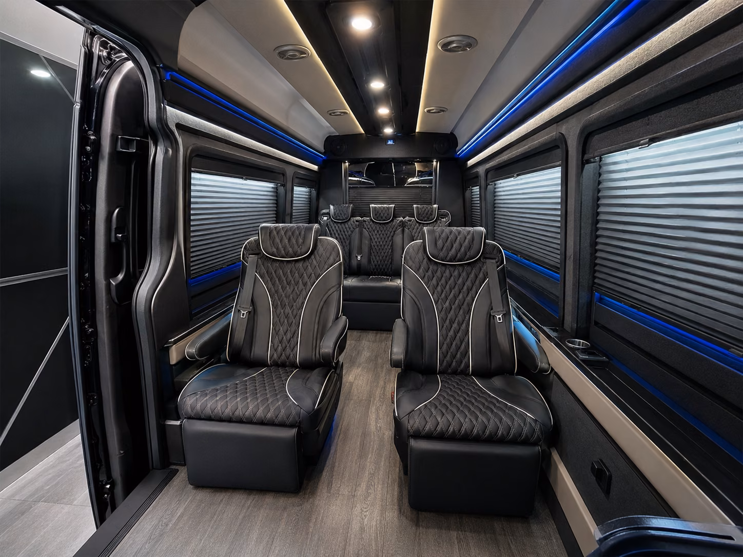 austin airport bus rentals for university of texas groups and athletics