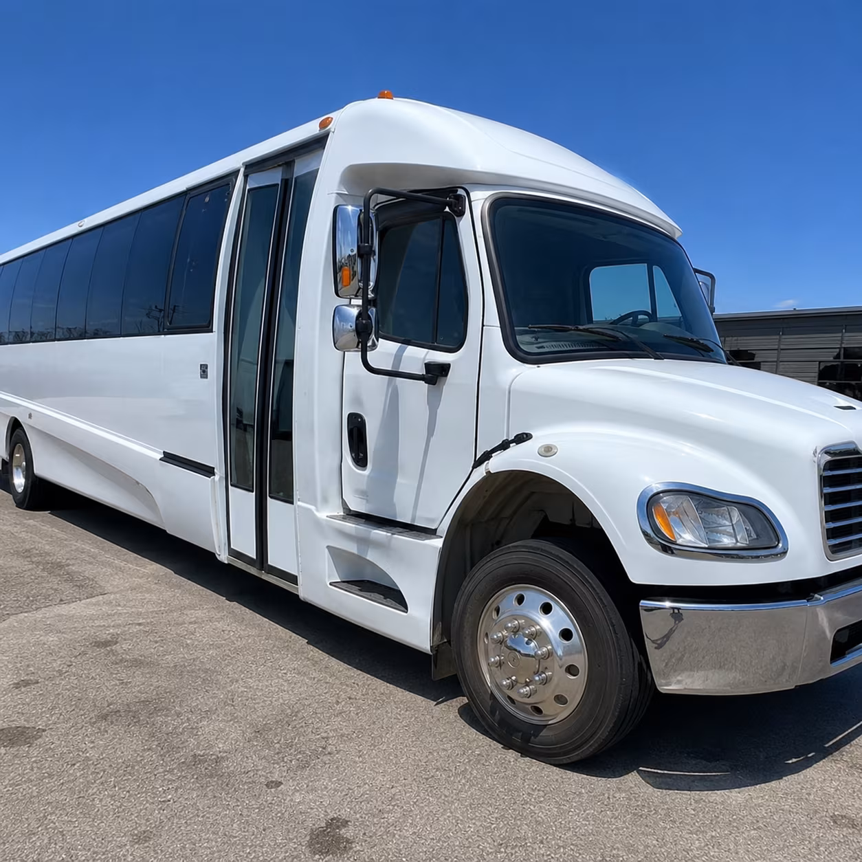 charter buses for large austin area prom groups and school dances