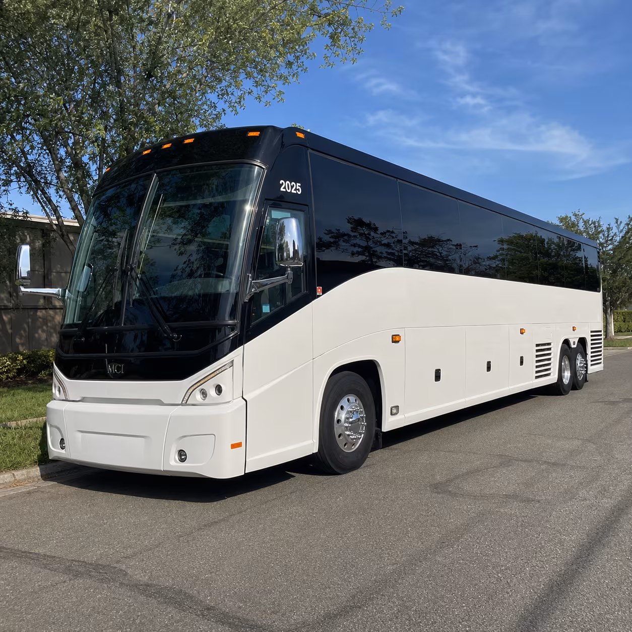circuit of the americas and formula 1 austin airport shuttle buses