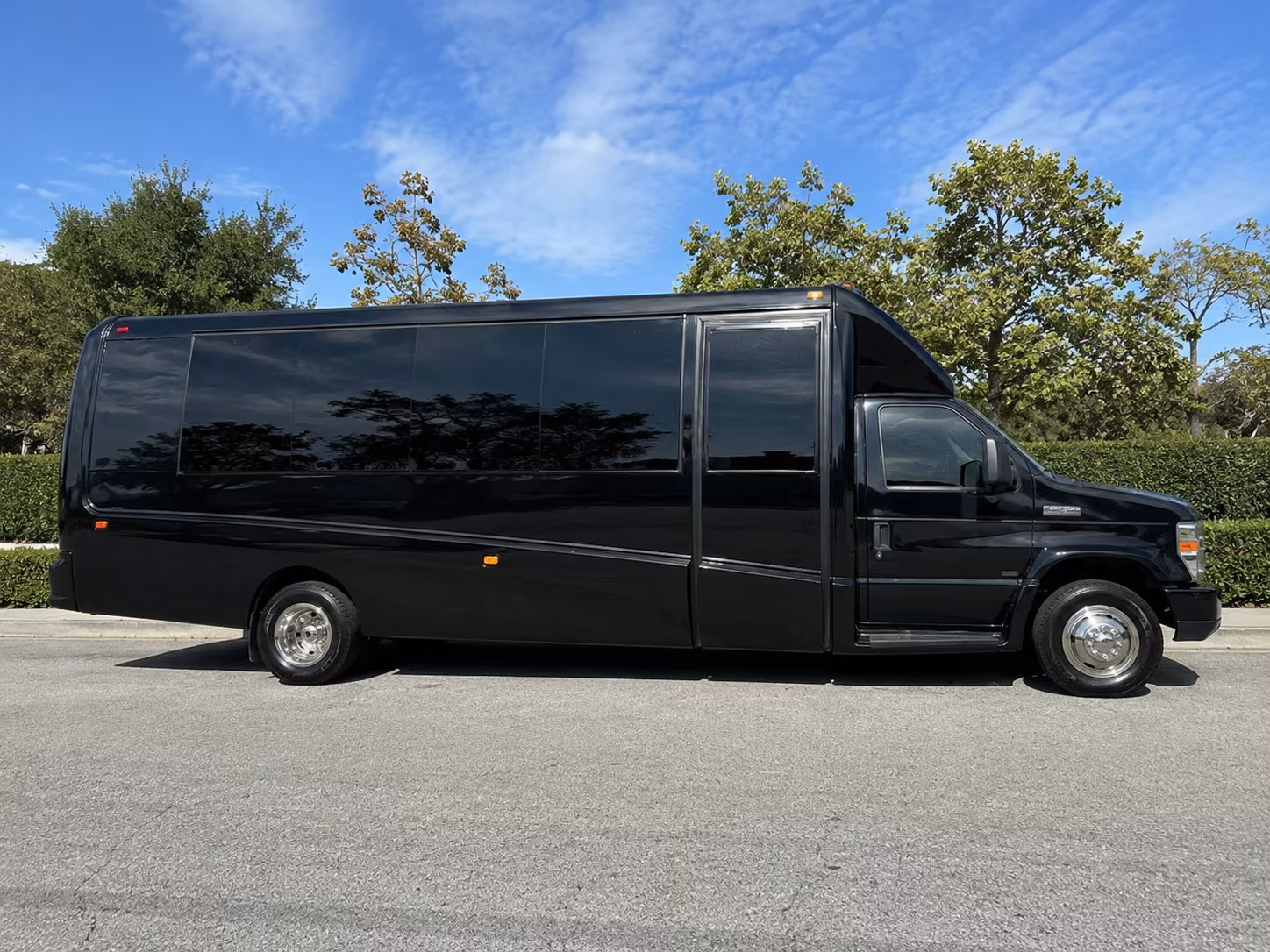 employee shuttle buses for austin companies of all sizes