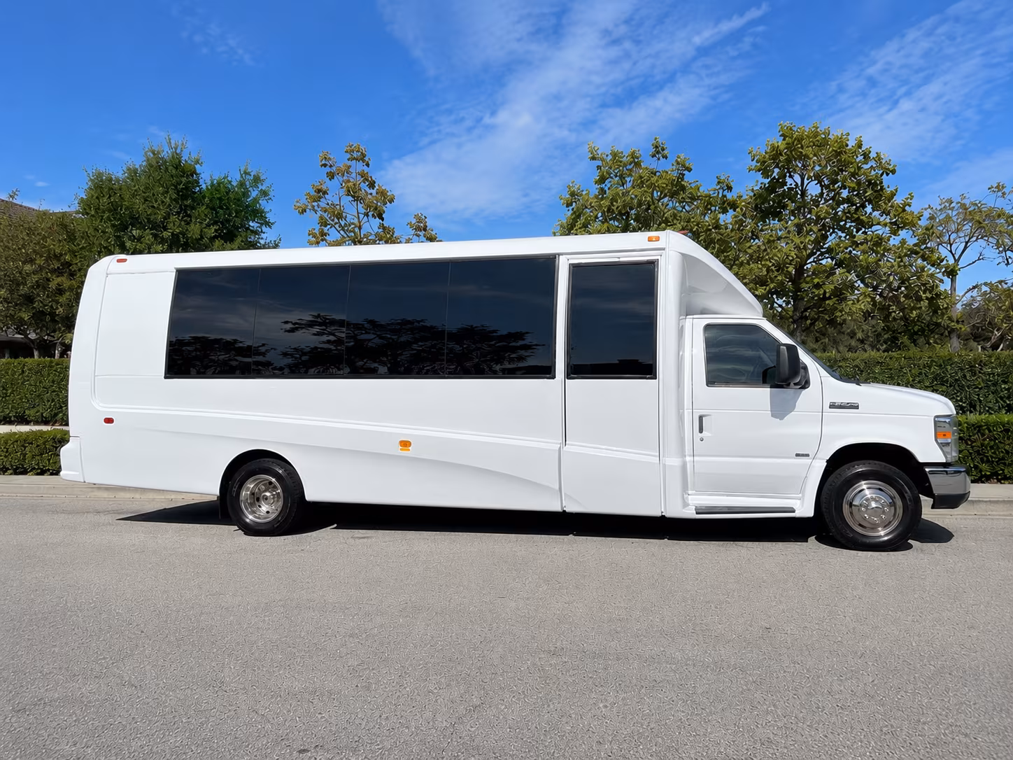 festival and concert buses for austin s biggest events