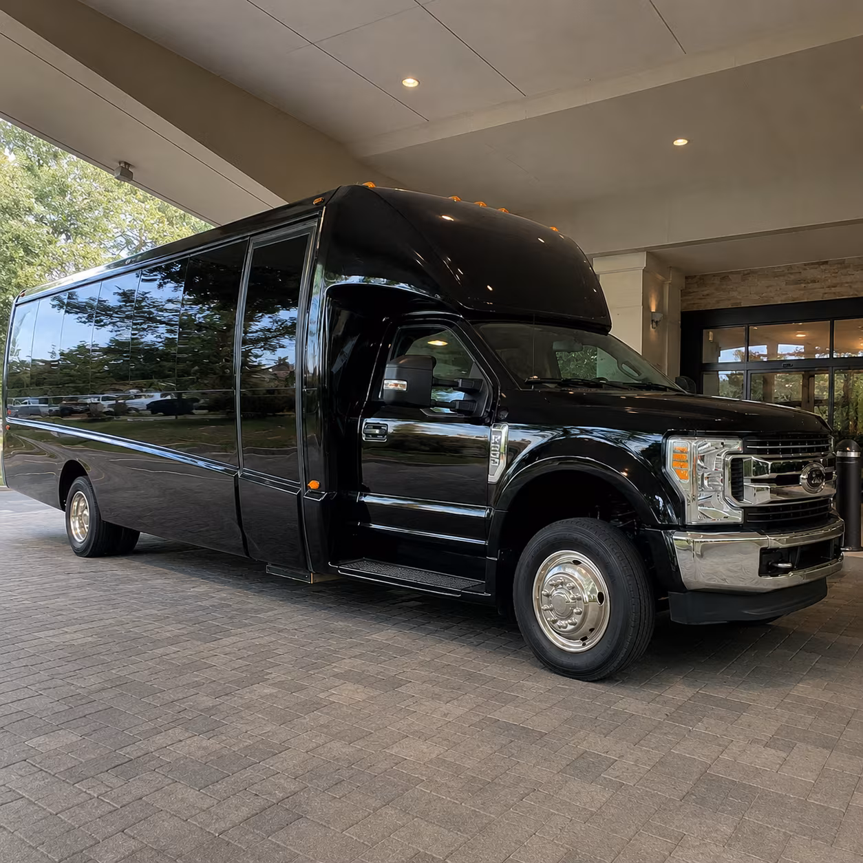 guest shuttle buses between austin hotels and your wedding venue