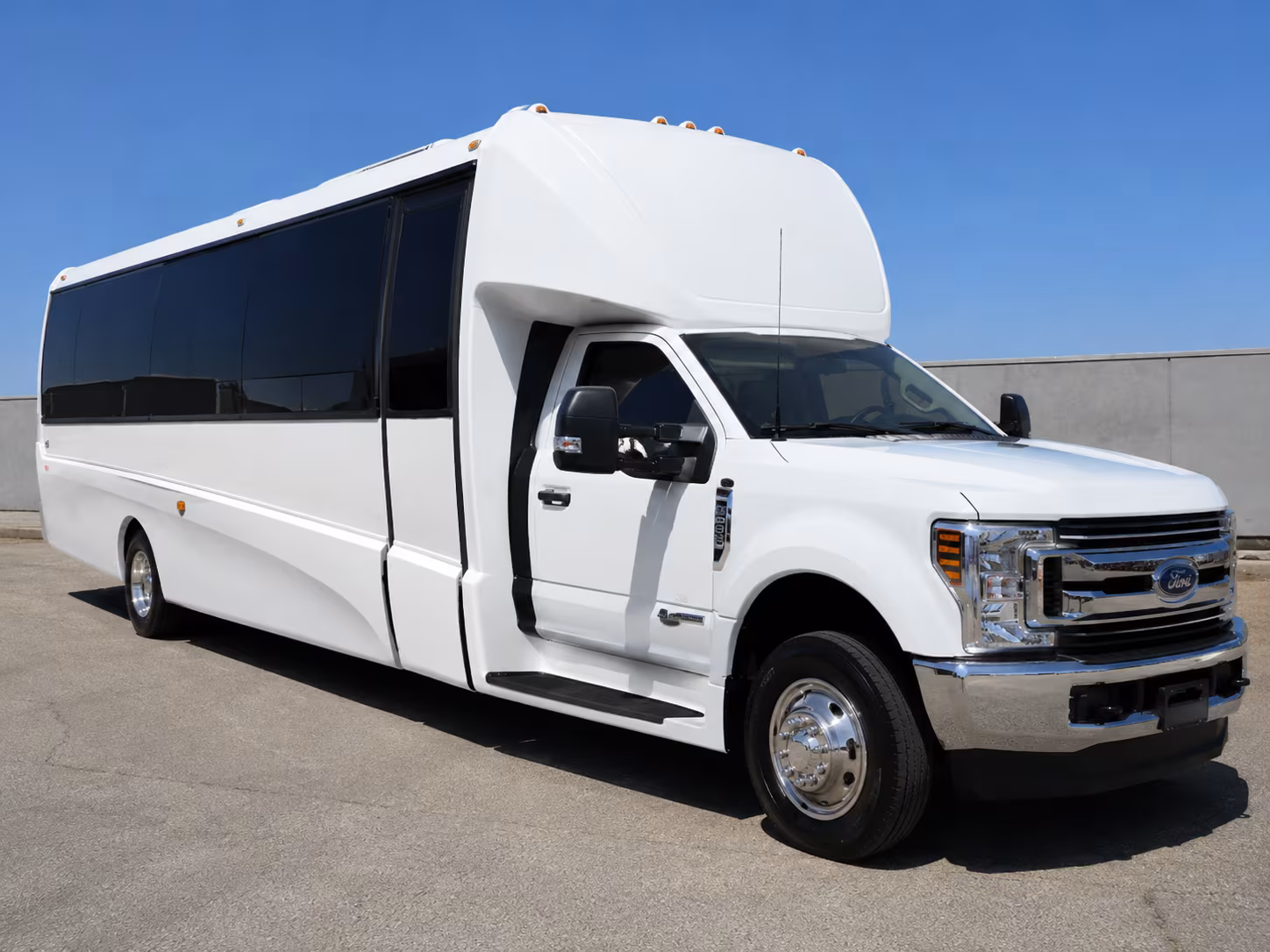prom bus rentals serving round rock cedar park and the austin suburbs